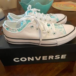 Converse Chuck Taylor All Star Sneakers, size 8 double tongue, white/turquoise